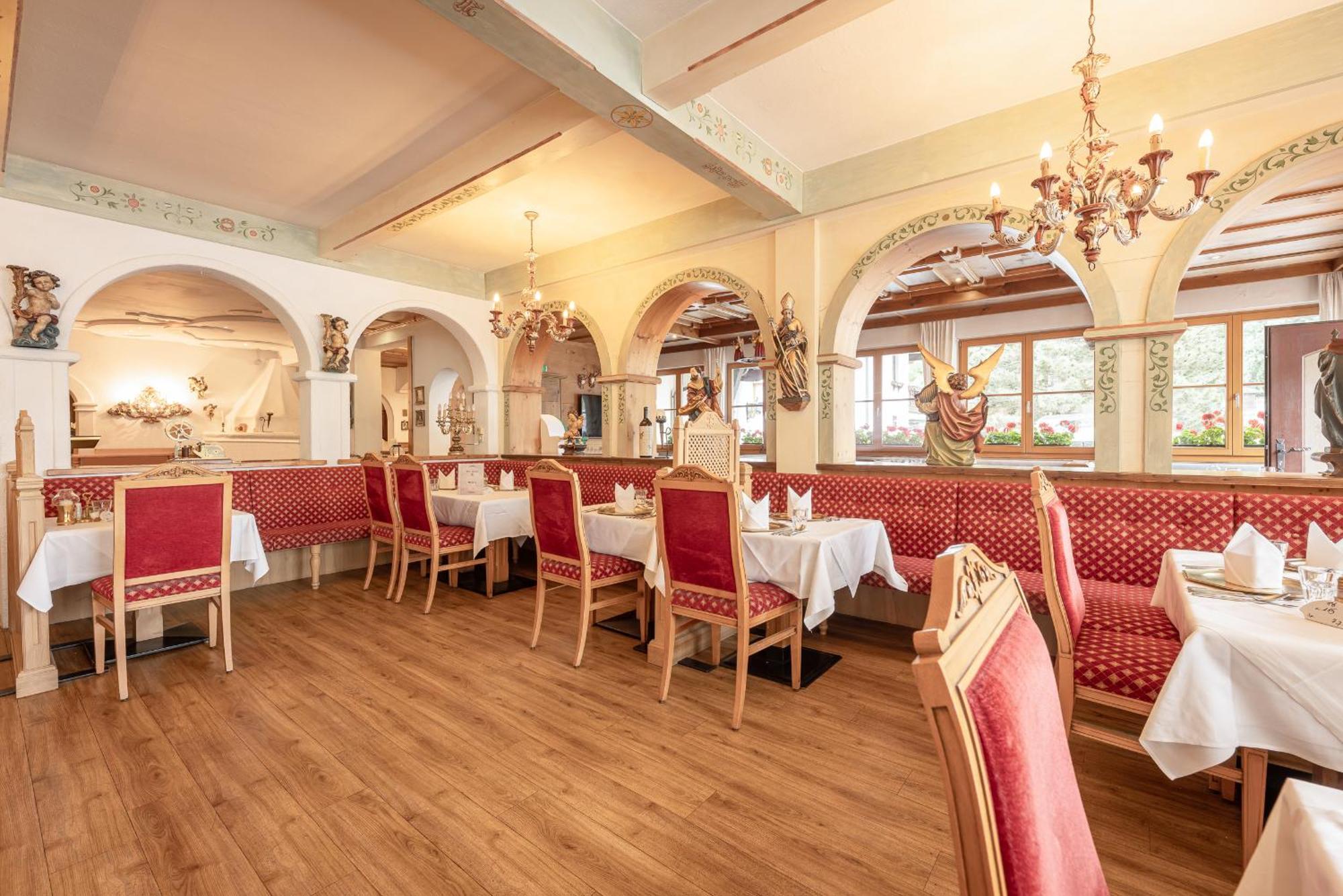 Hotel Berghof Neustift im Stubaital Bagian luar foto