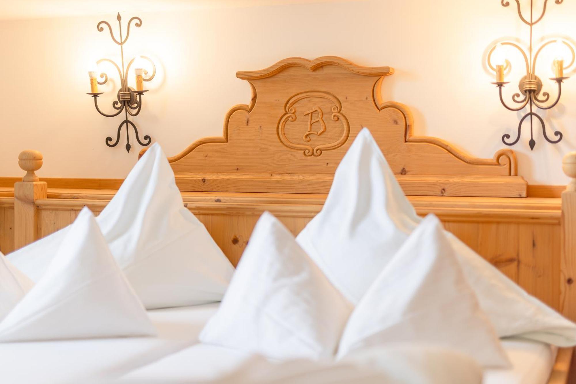 Hotel Berghof Neustift im Stubaital Bagian luar foto