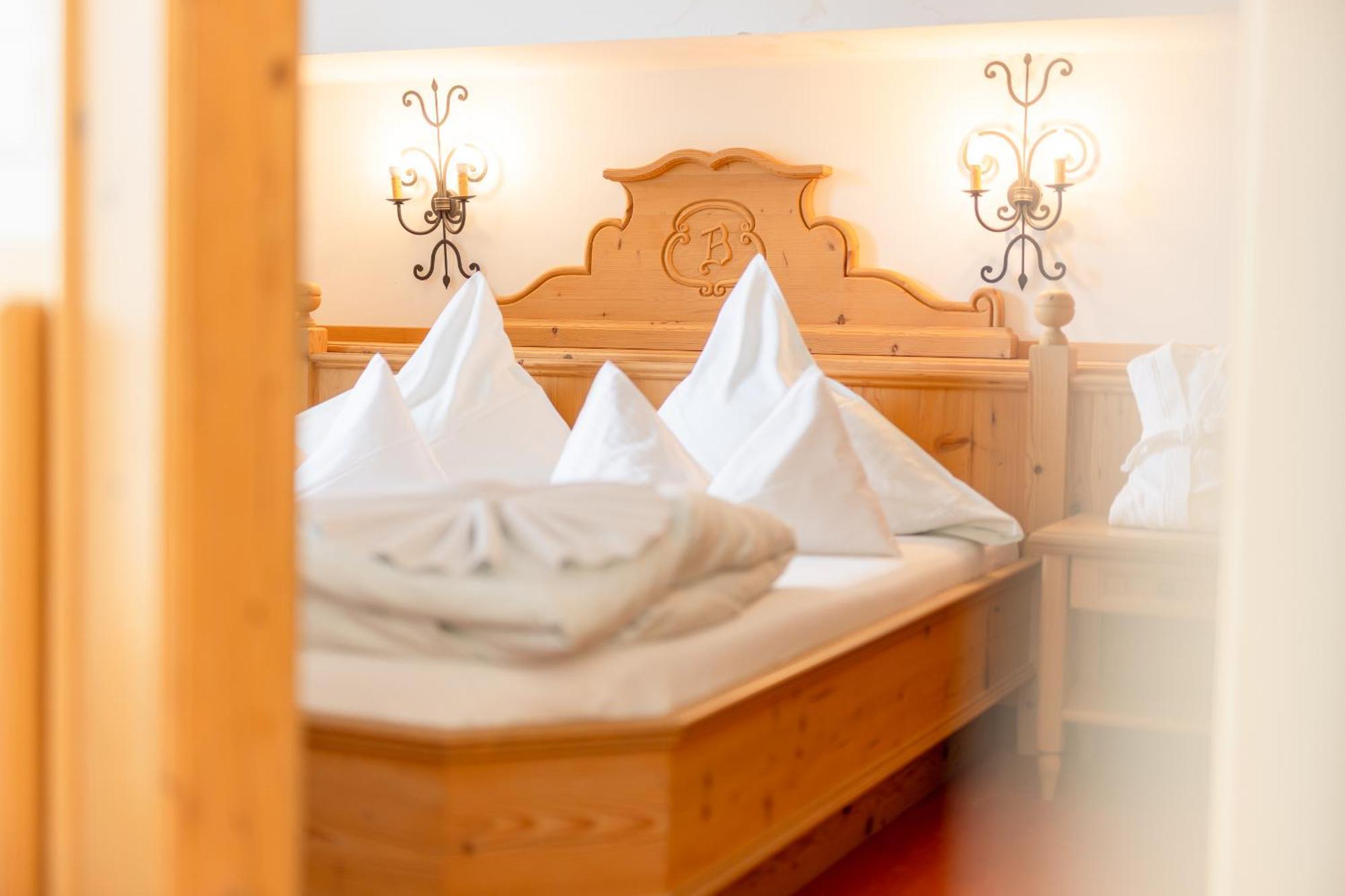 Hotel Berghof Neustift im Stubaital Bagian luar foto